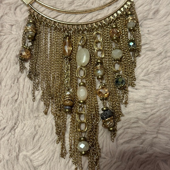 Gold toned necklace - Picture 2 of 2